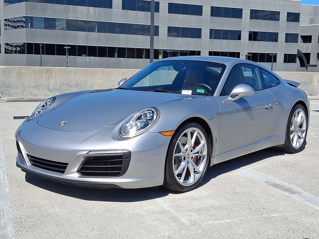 Thumbnail: 2017 Porsche 911 - 1