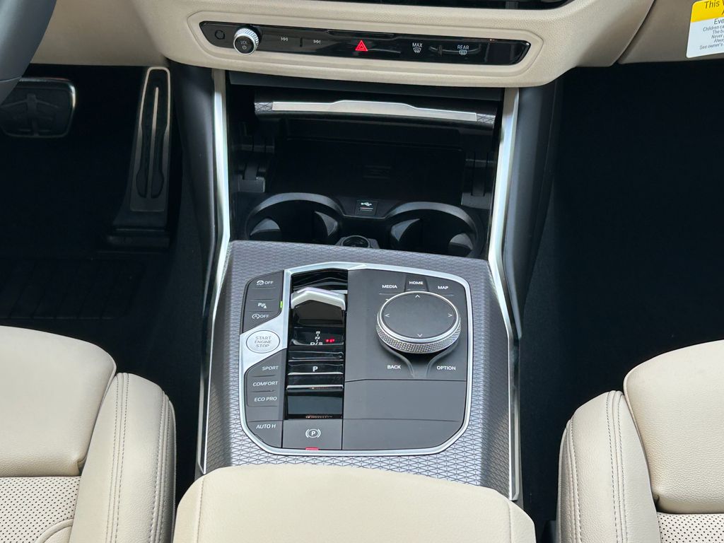 Thumbnail: 2026 BMW 3 Series - 27