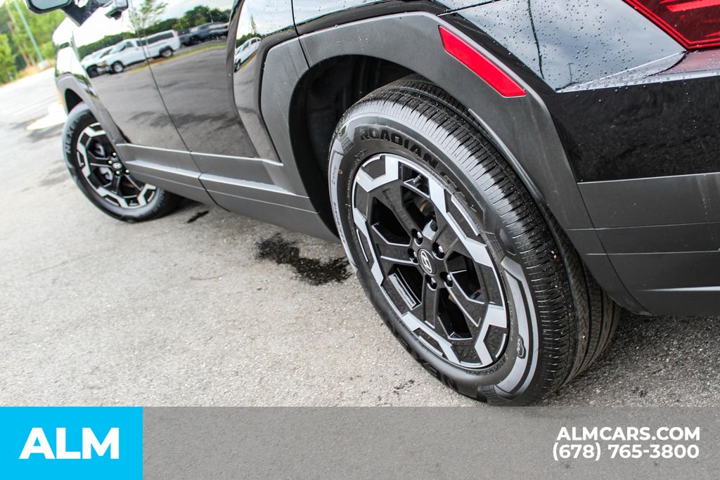 Used 2026 Black Hyundai SEL image 15