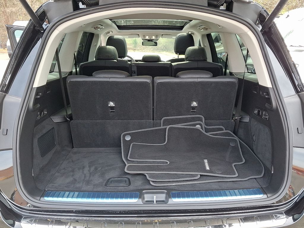 Thumbnail: 2026 Mercedes-Benz GLS - 25