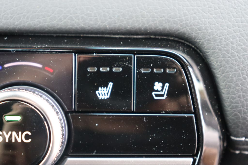 2025 Honda Pilot Black Edition 27