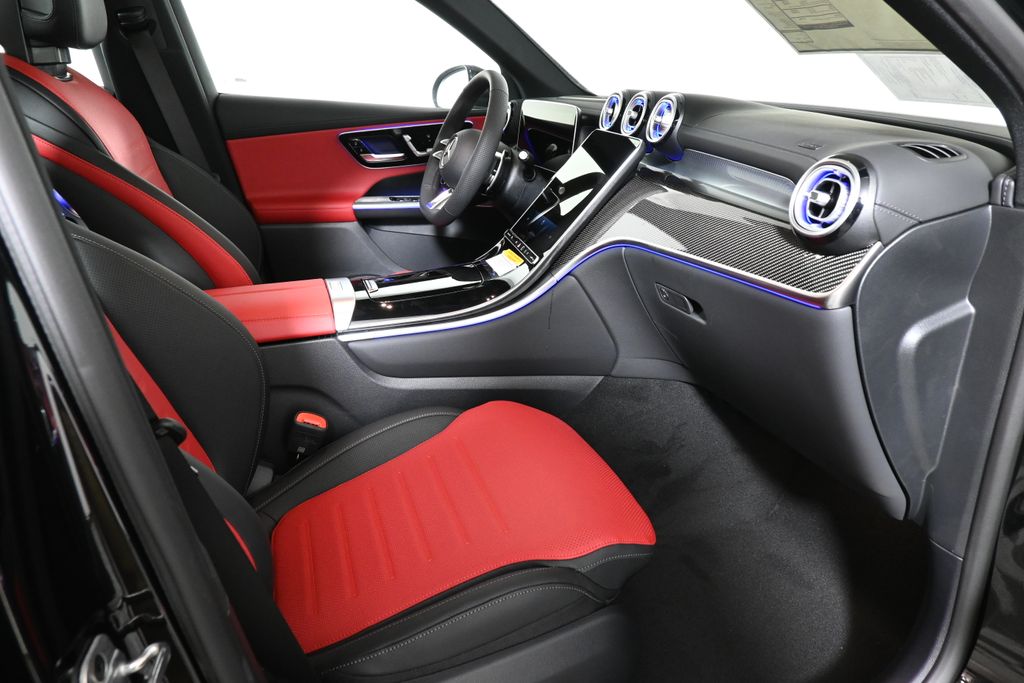 Thumbnail: 2026 Mercedes-Benz GLC - 20