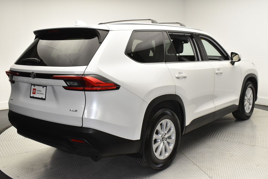 Thumbnail: 2024 Toyota Grand Highlander - 5