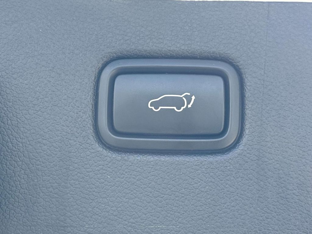 Thumbnail: 2019 Kia Sorento - 27