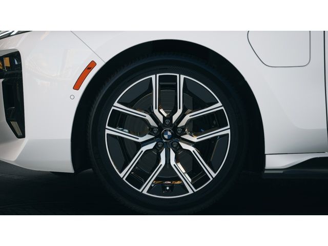 Thumbnail: 2026 BMW 7 Series - 7