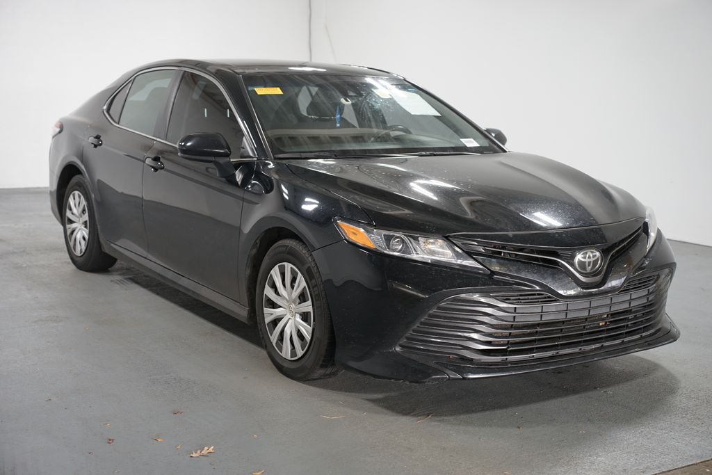 Thumbnail: 2019 Toyota Camry - 3