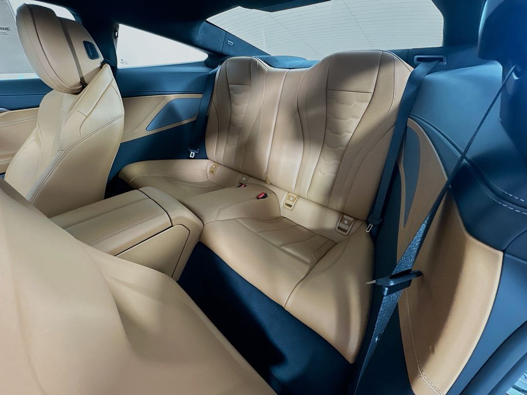 Thumbnail: 2026 BMW 8 Series - 17