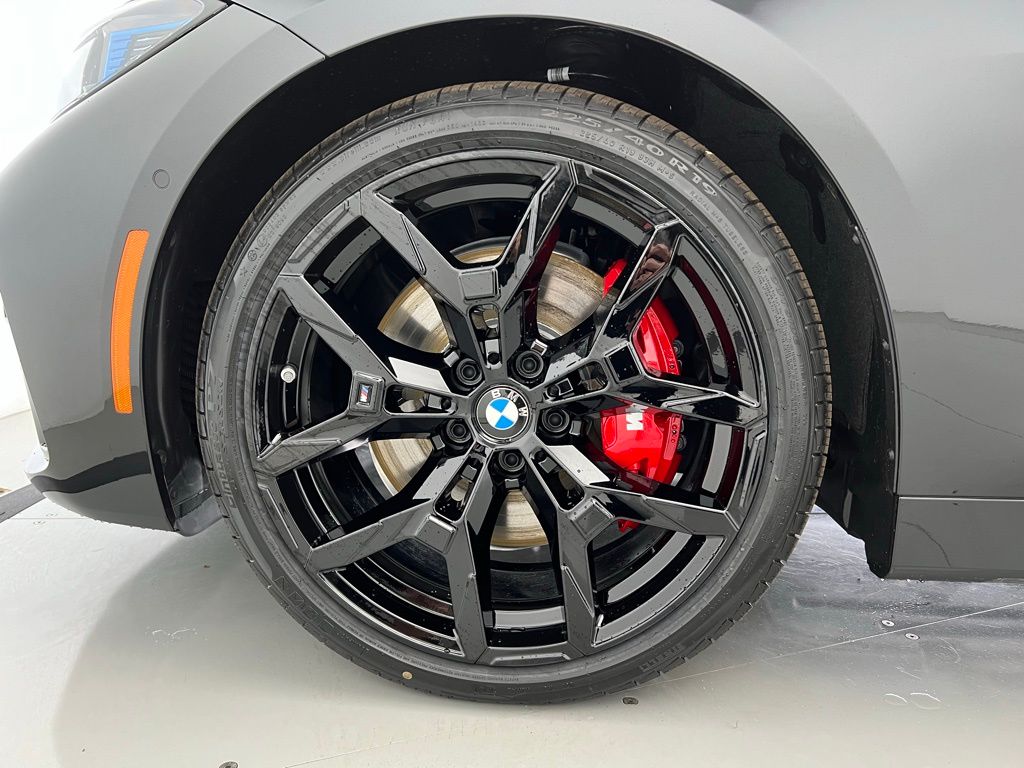 2025 BMW 4 Series M440i 26