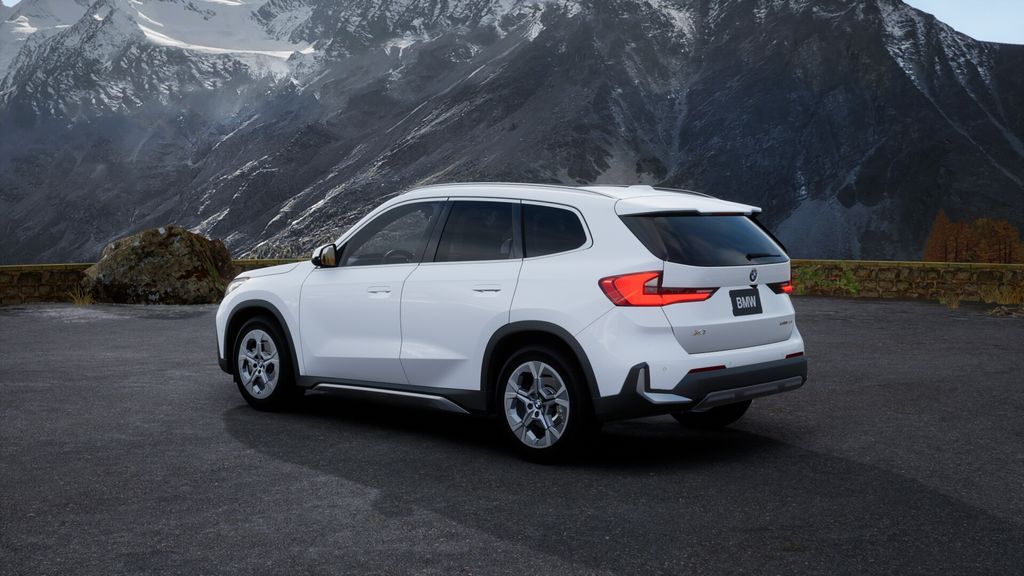 Thumbnail: 2025 BMW X1 - 2