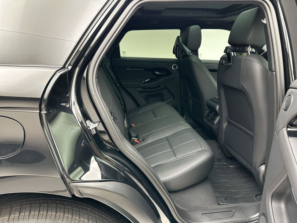 Thumbnail: 2026 Land Rover Range Rover Evoque - 7