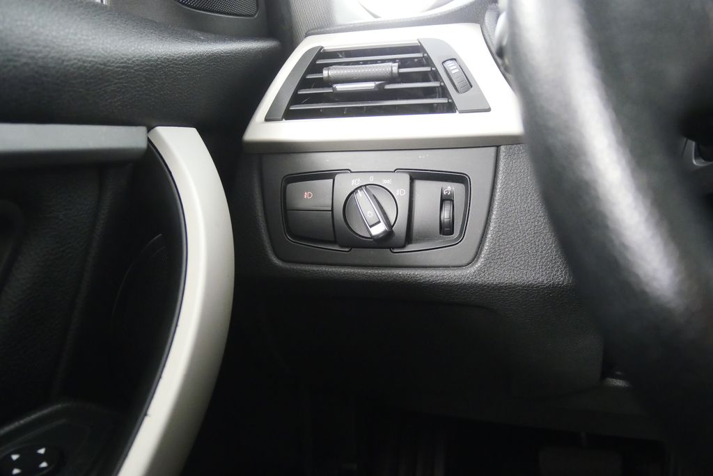 2015 BMW 3 Series 320i xDrive 19