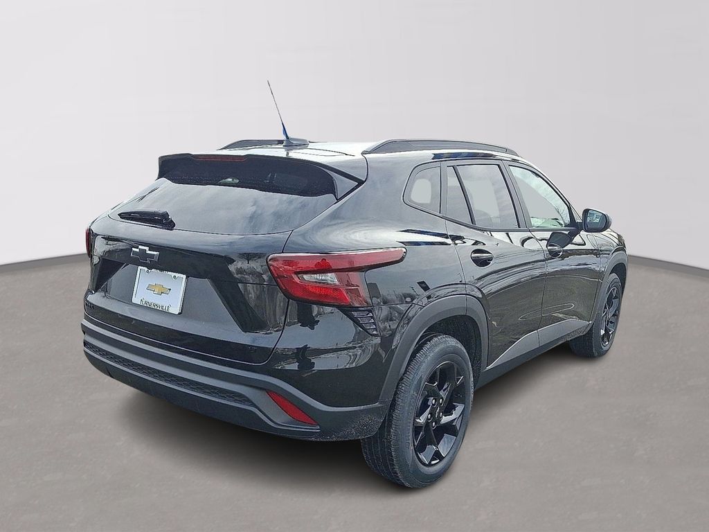 Thumbnail: 2026 Chevrolet Trax - 4