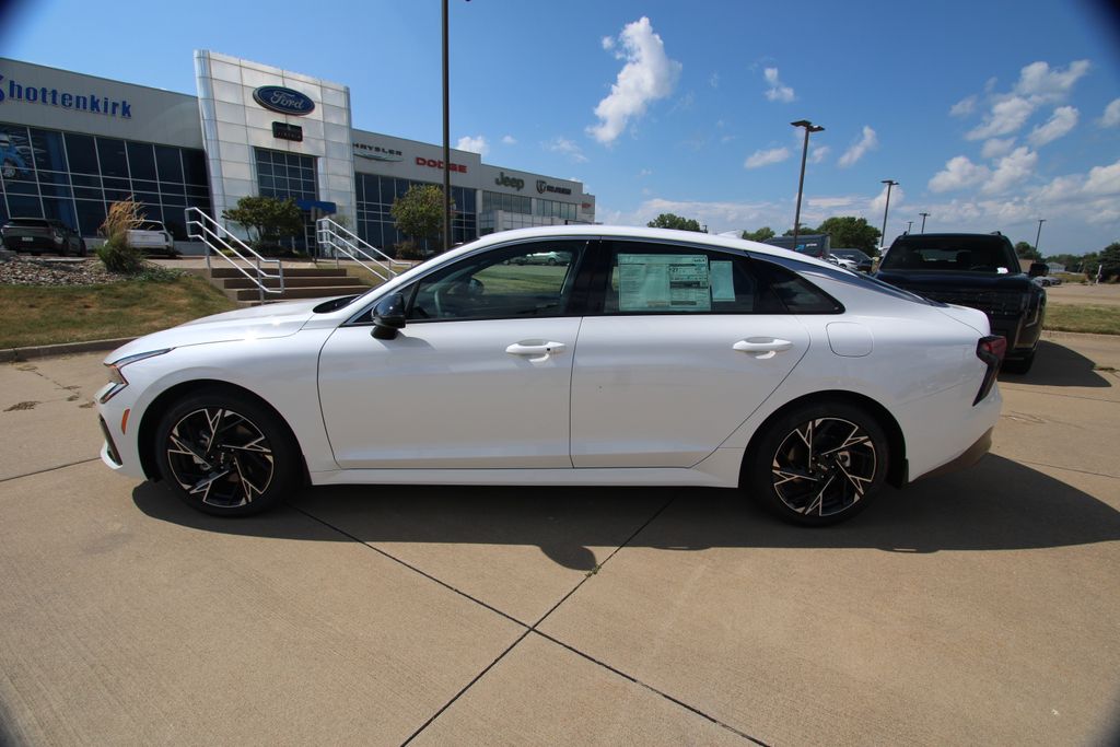New 2026 Kia K5 Sedan