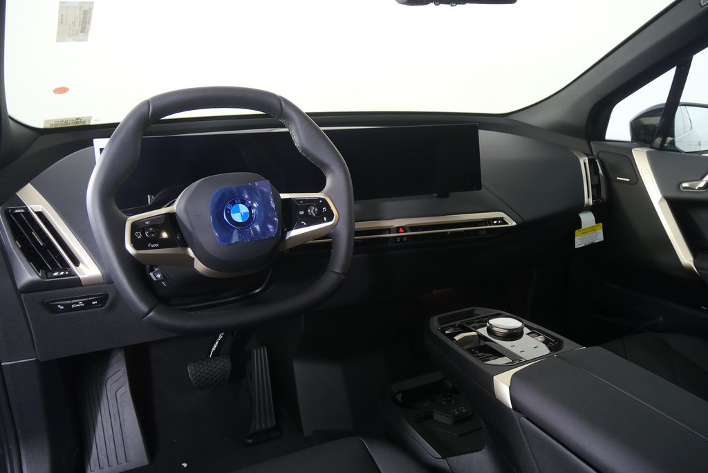Thumbnail: 2026 BMW iX - 18