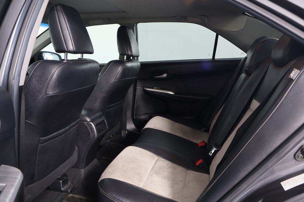 Thumbnail: 2013 Toyota Camry - 11