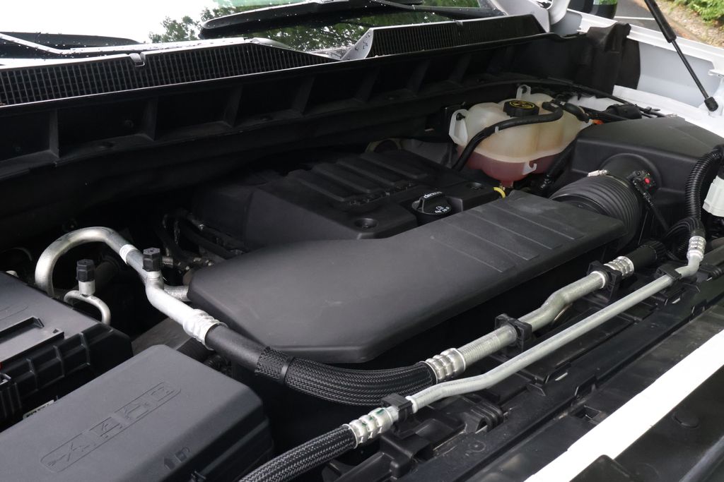 2023 Chevrolet Silverado 1500 LT 13