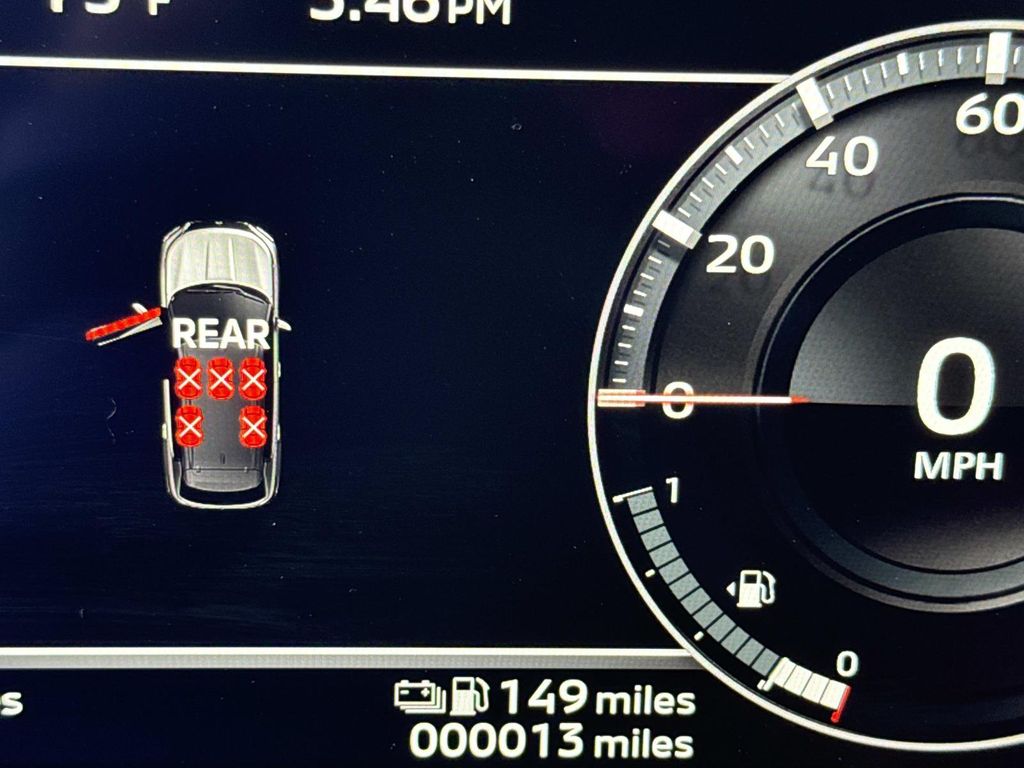 2025 Mitsubishi Outlander Plug-in Hybrid SE - Photo 36