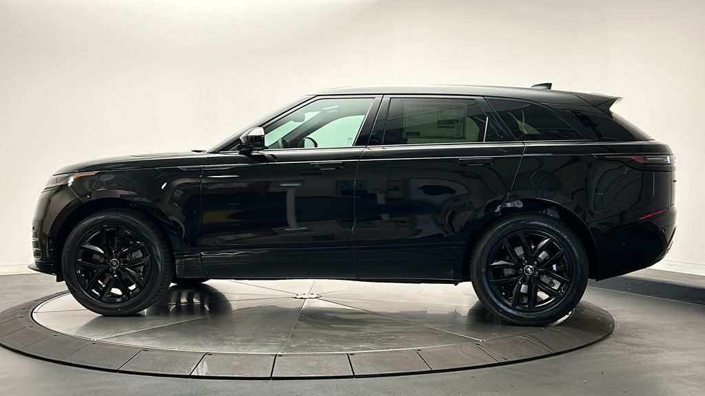 2026 Land Rover Range Rover Velar Dynamic SE 2