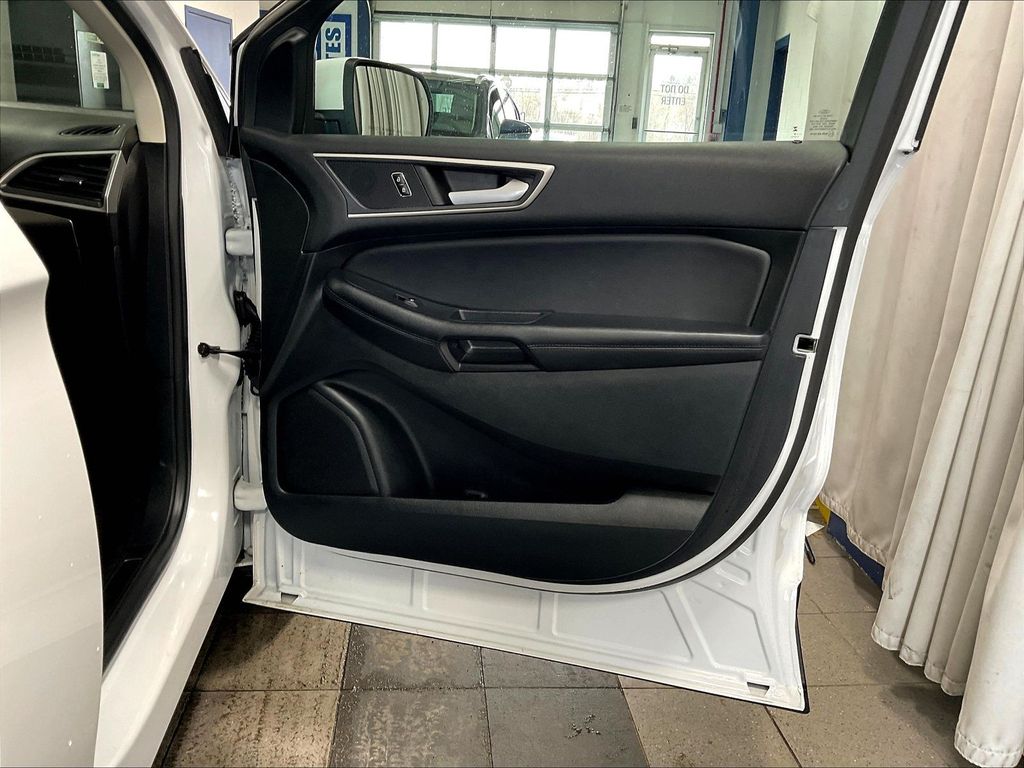2023 Ford Edge — photo 12