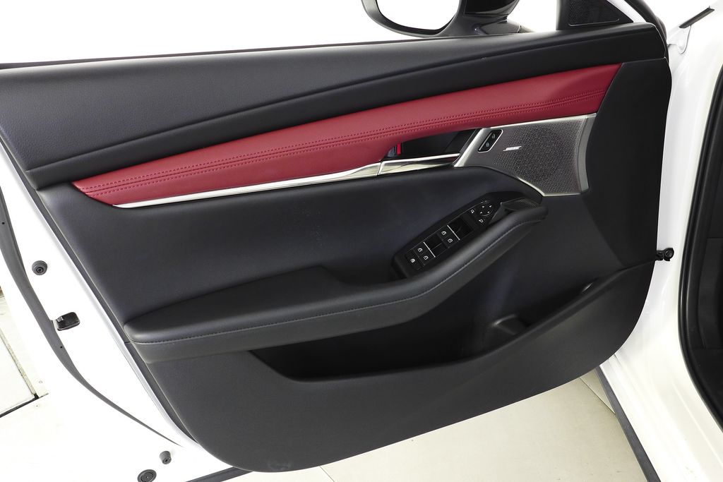 Thumbnail: 2021 Mazda Mazda3 - 11