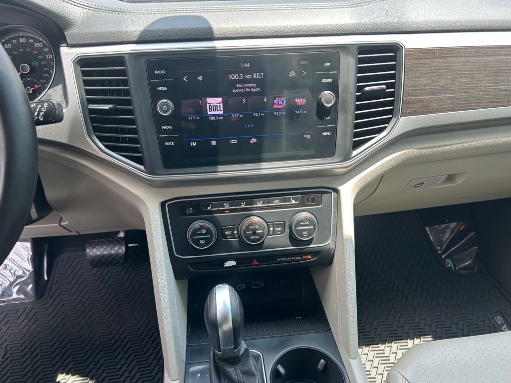 2019 Volkswagen Atlas 2.0T SE w/Technology  at Community Toyota