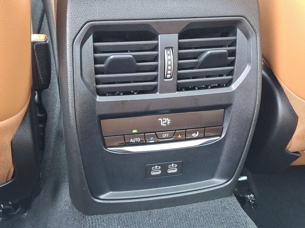 Thumbnail: 2025 BMW 3 Series - 11