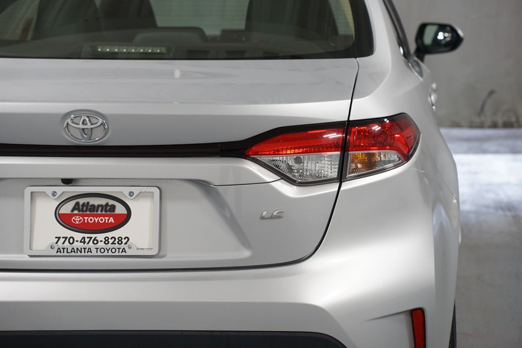 Thumbnail: 2022 Toyota Corolla - 10
