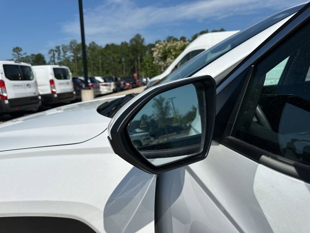 2024 White Pearl Hyundai Tucson SEL FWD SUV
