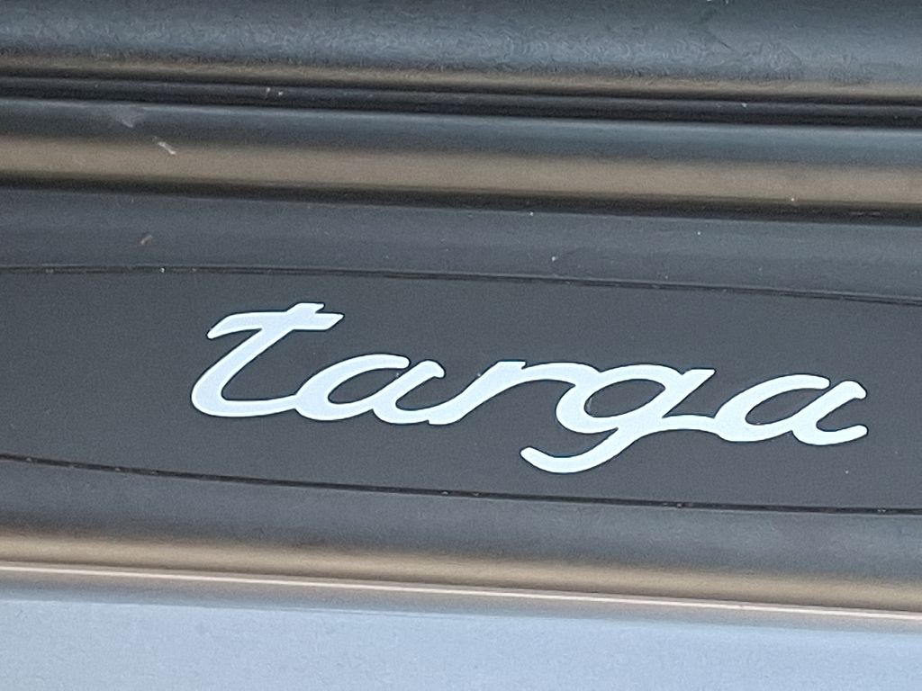 Thumbnail: 2003 Porsche 911 - 27