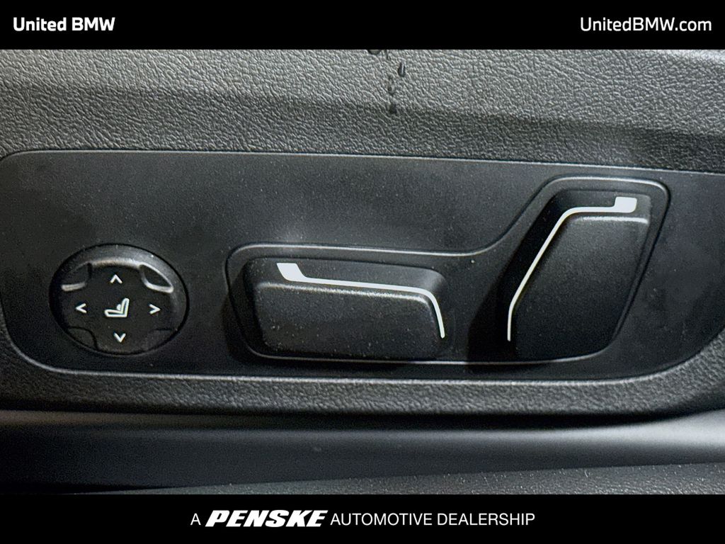 Thumbnail: 2026 BMW 4 Series - 4