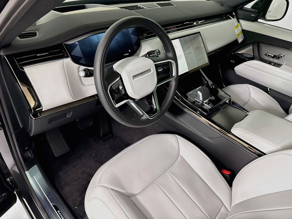 Thumbnail: 2026 Land Rover Range Rover Sport - 9