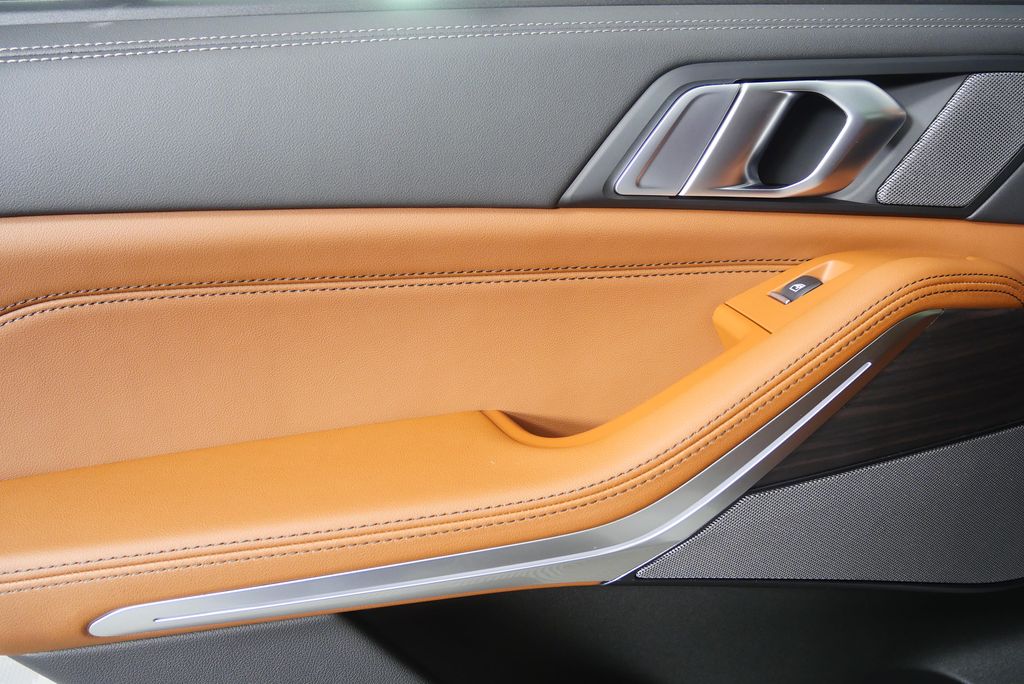 Thumbnail: 2026 BMW X5 - 14