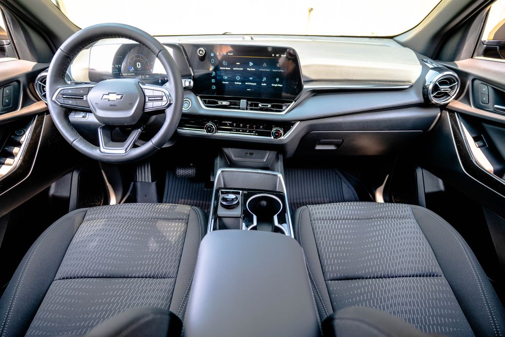 New 2027 Chevrolet Equinox SUV
