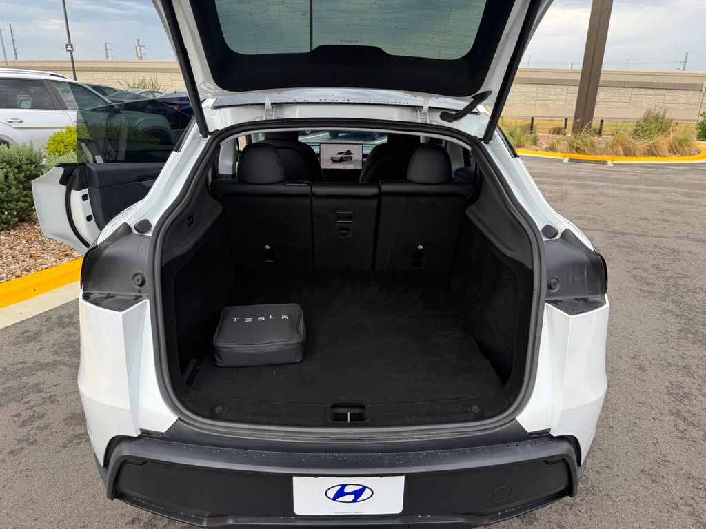 Thumbnail: 2026 Tesla Model Y - 23
