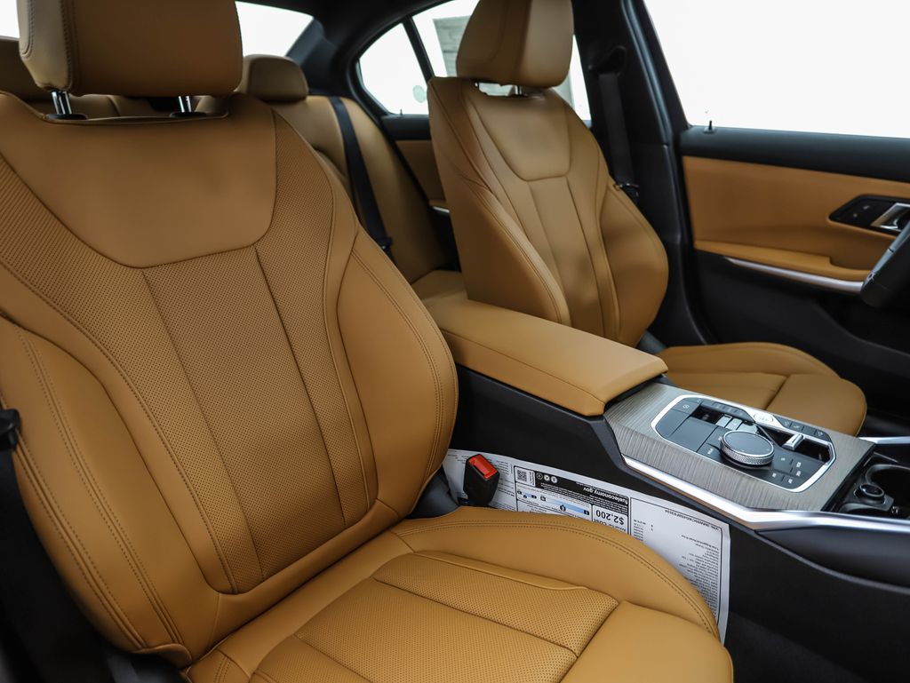 Thumbnail: 2025 BMW 3 Series - 32