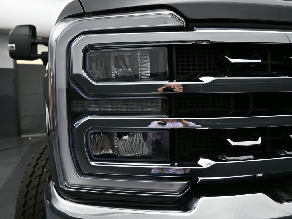 2026 Ford F-350 Super Duty Lariat