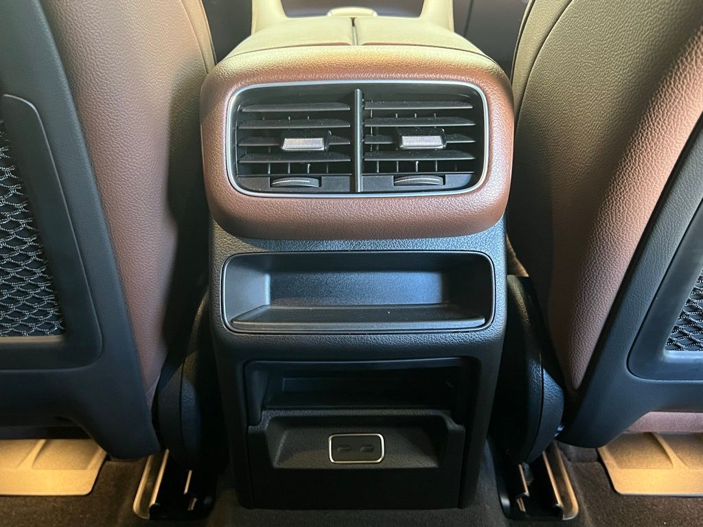 Thumbnail: 2024 Mercedes-Benz GLE - 16