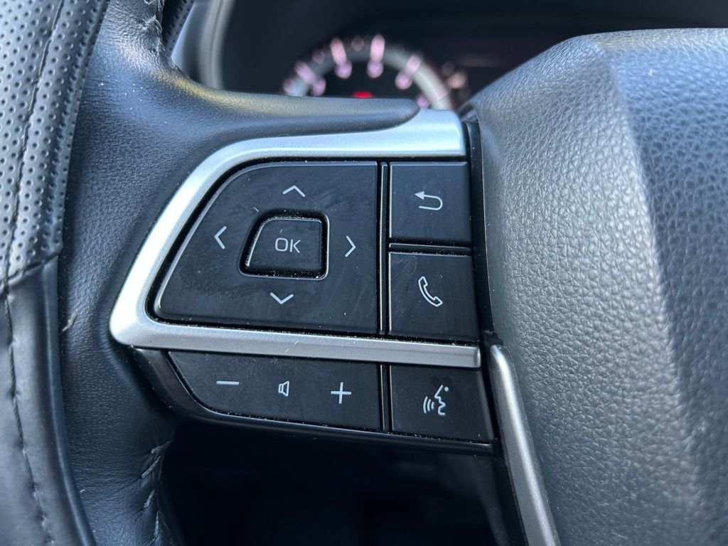 2024 Toyota Highlander LE 26