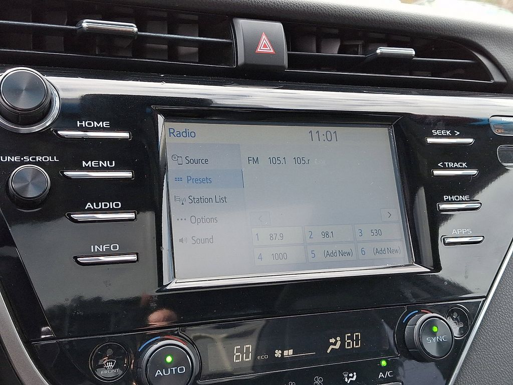 Thumbnail: 2018 Toyota Camry - 18