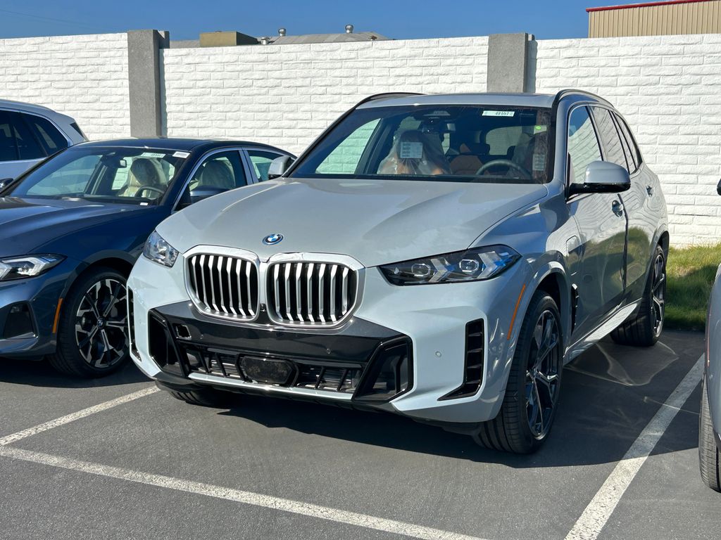 Thumbnail: 2026 BMW X5 - 2