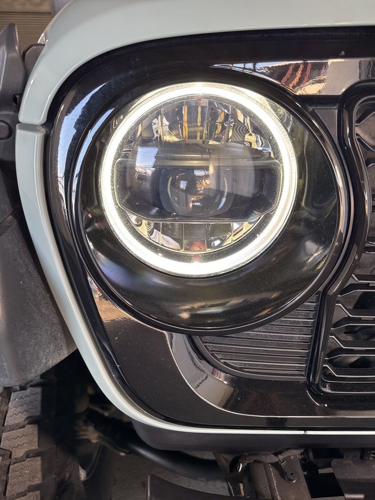 Thumbnail: 2024 Jeep Wrangler - 14