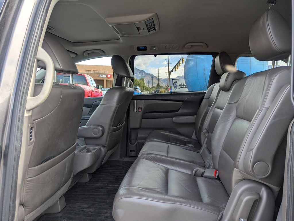 2013 Honda Odyssey Touring 33