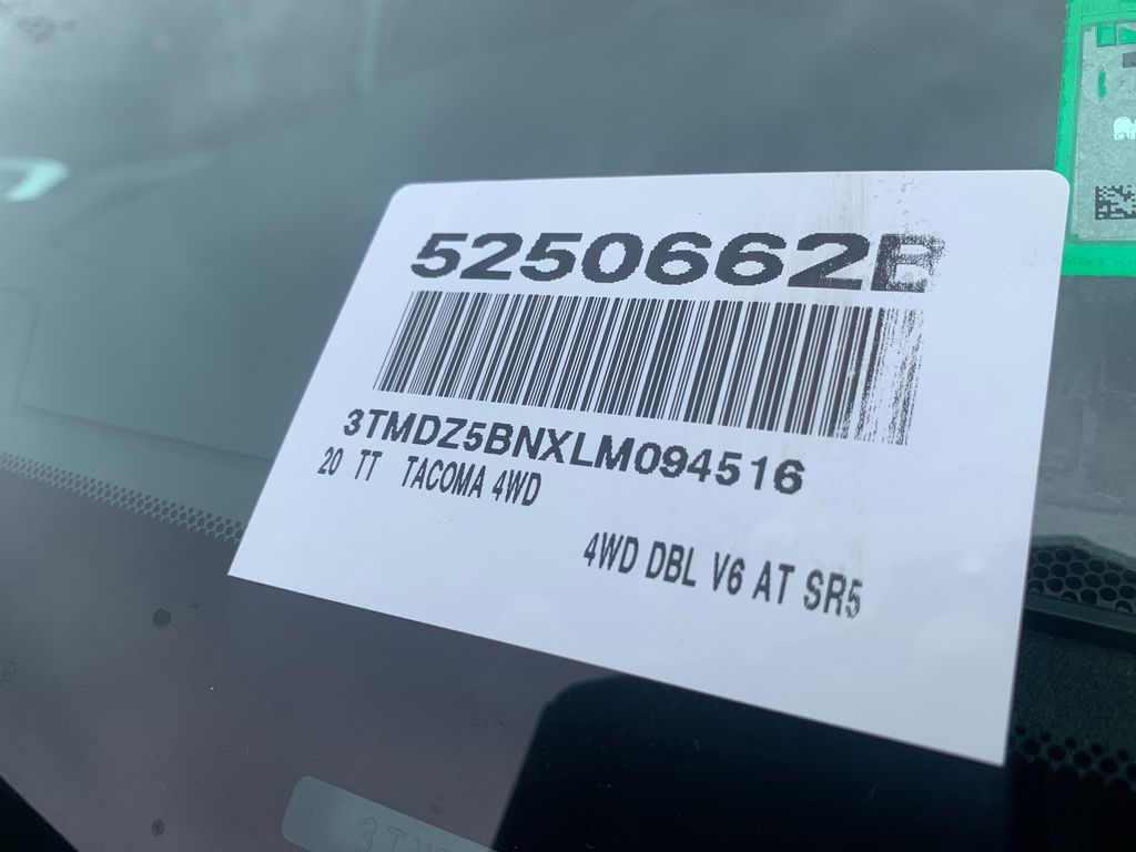 Thumbnail: 2020 Toyota Tacoma - 16