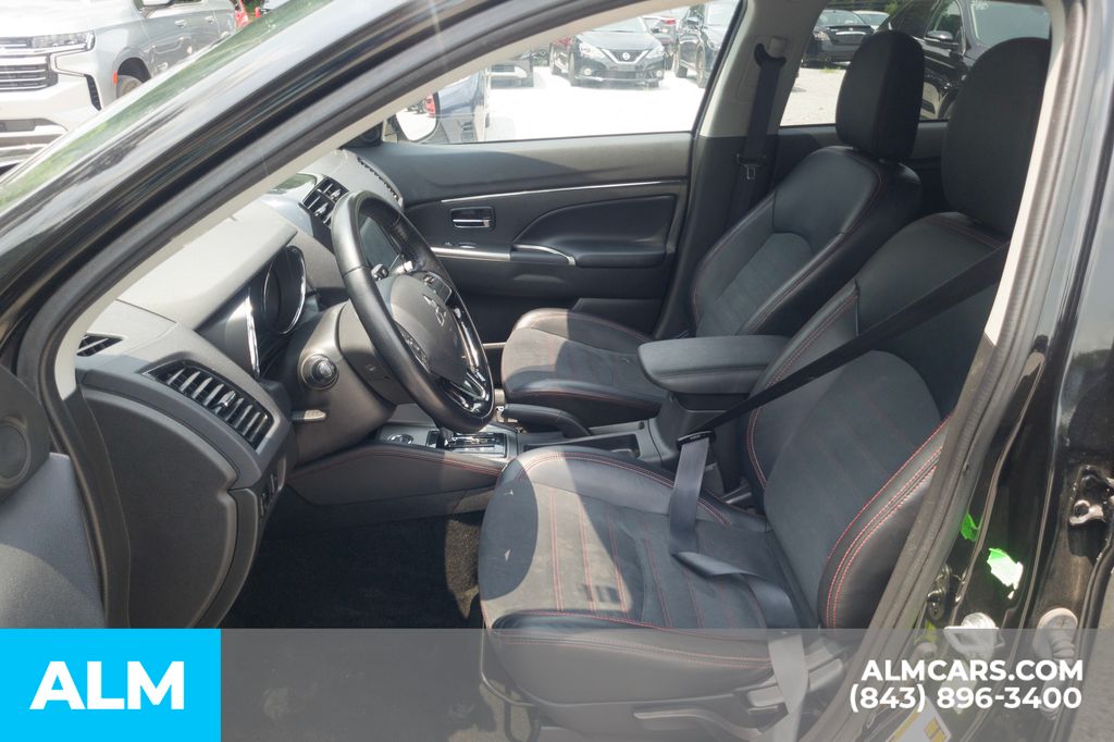 Used 2024 Blue Mitsubishi 2.0 SE image 6