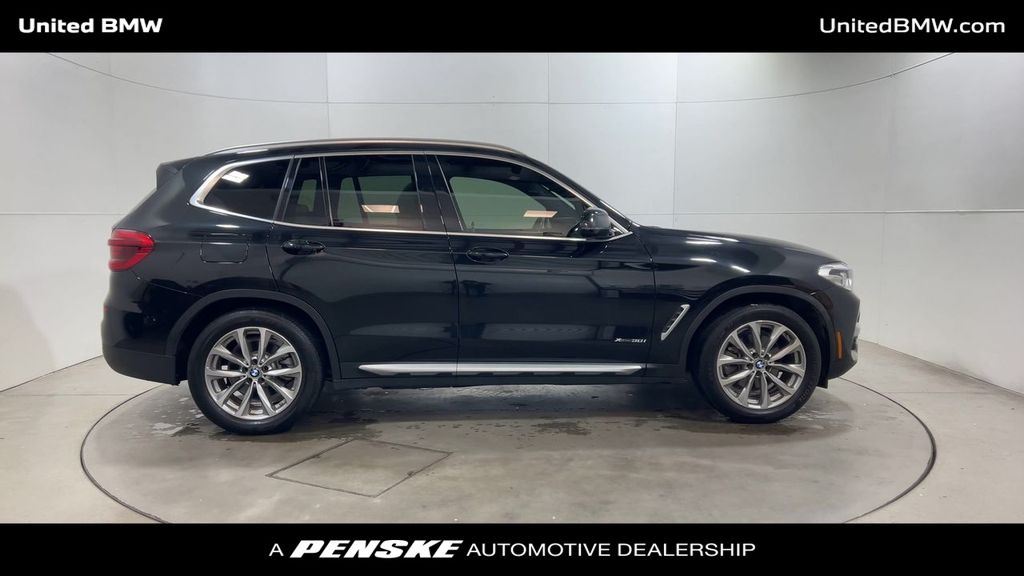 Thumbnail: 2018 BMW X3 - 9