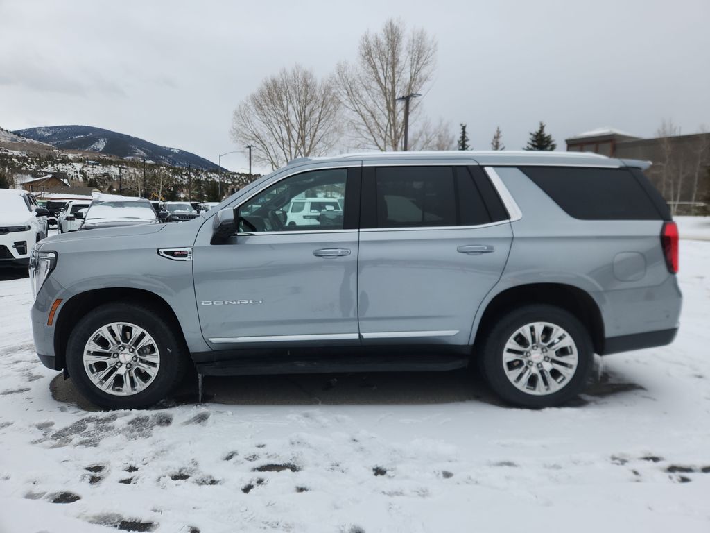 used 2025 GMC Yukon car, priced at $69,291
