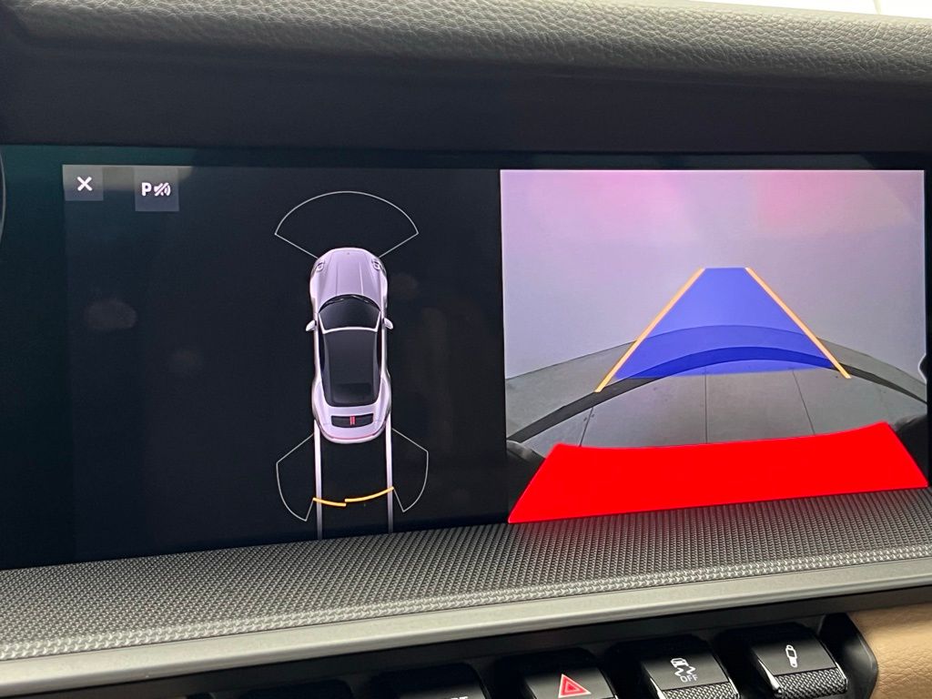 Thumbnail: 2021 Porsche 911 - 16