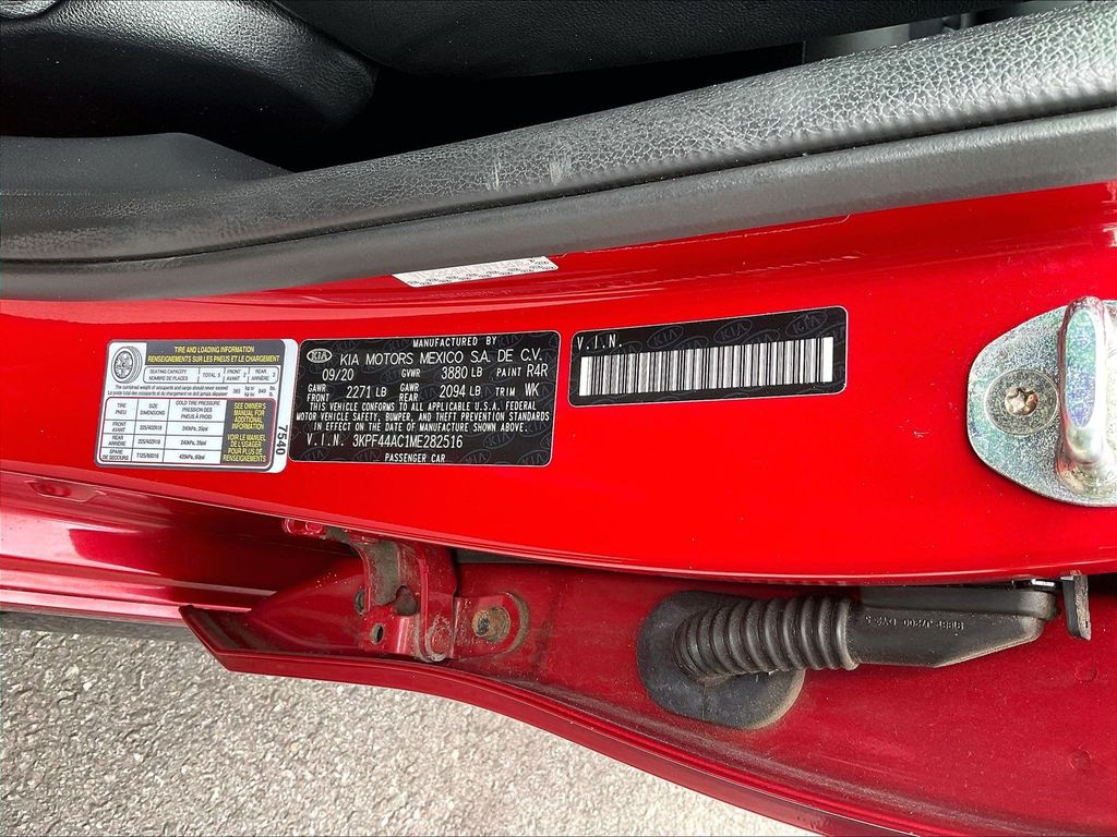 2021 Kia Forte — photo 32