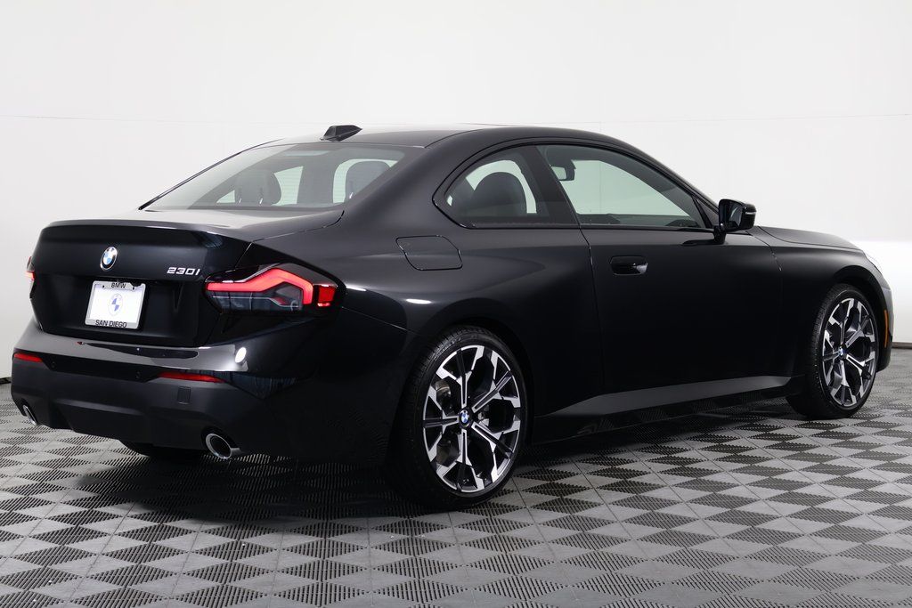 Thumbnail: 2026 BMW 2 Series - 2