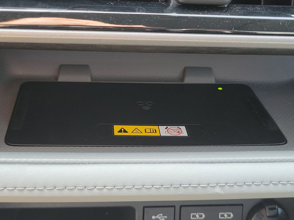 used 2023 Toyota Highlander car, priced at $36,998